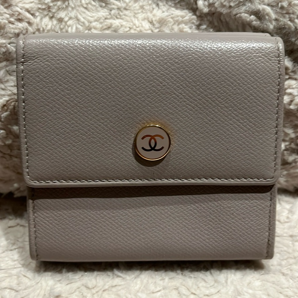 Chanel Compact Trifold Wallet, Light beige, Authentic